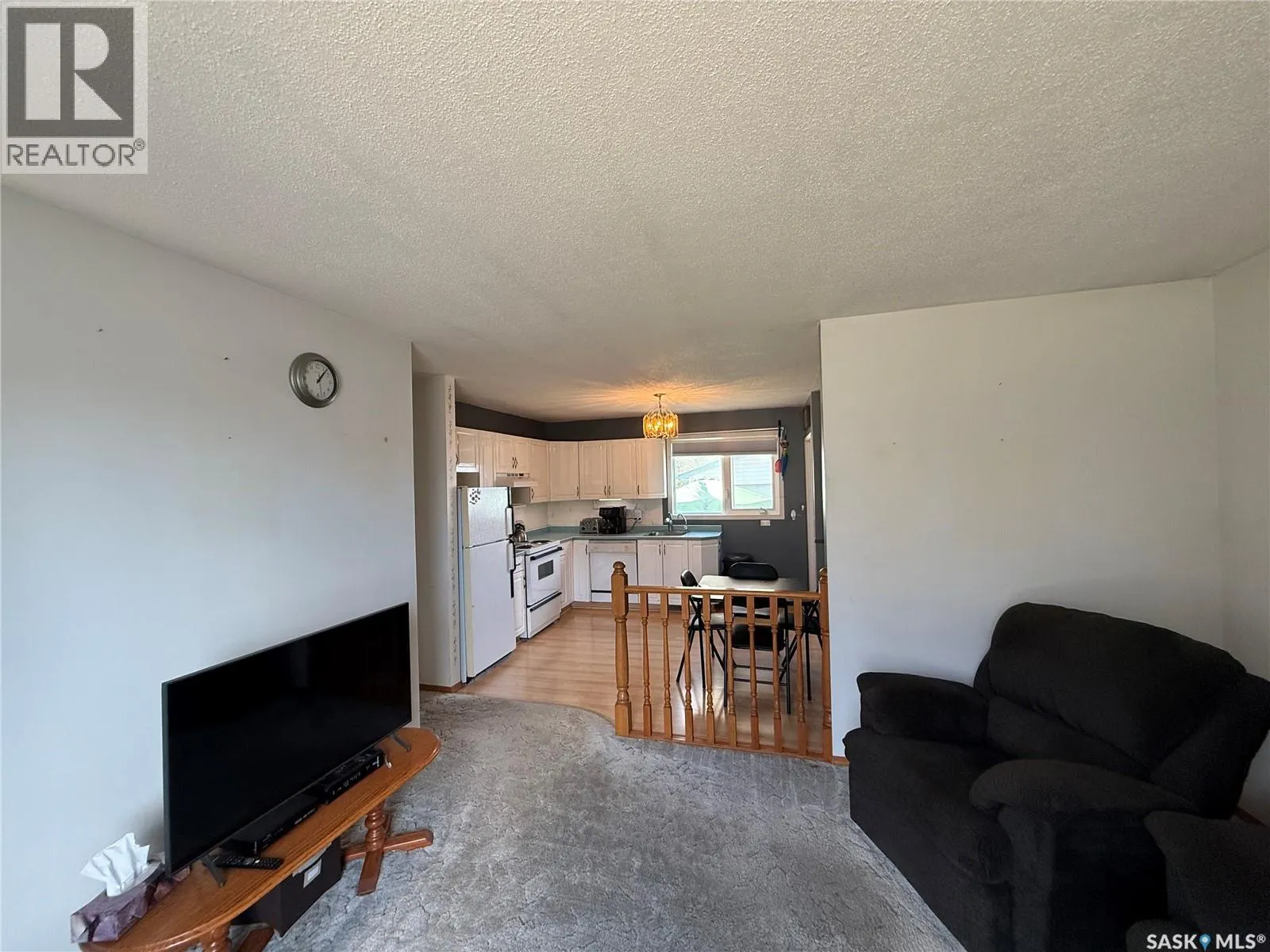 634 3rd STREET