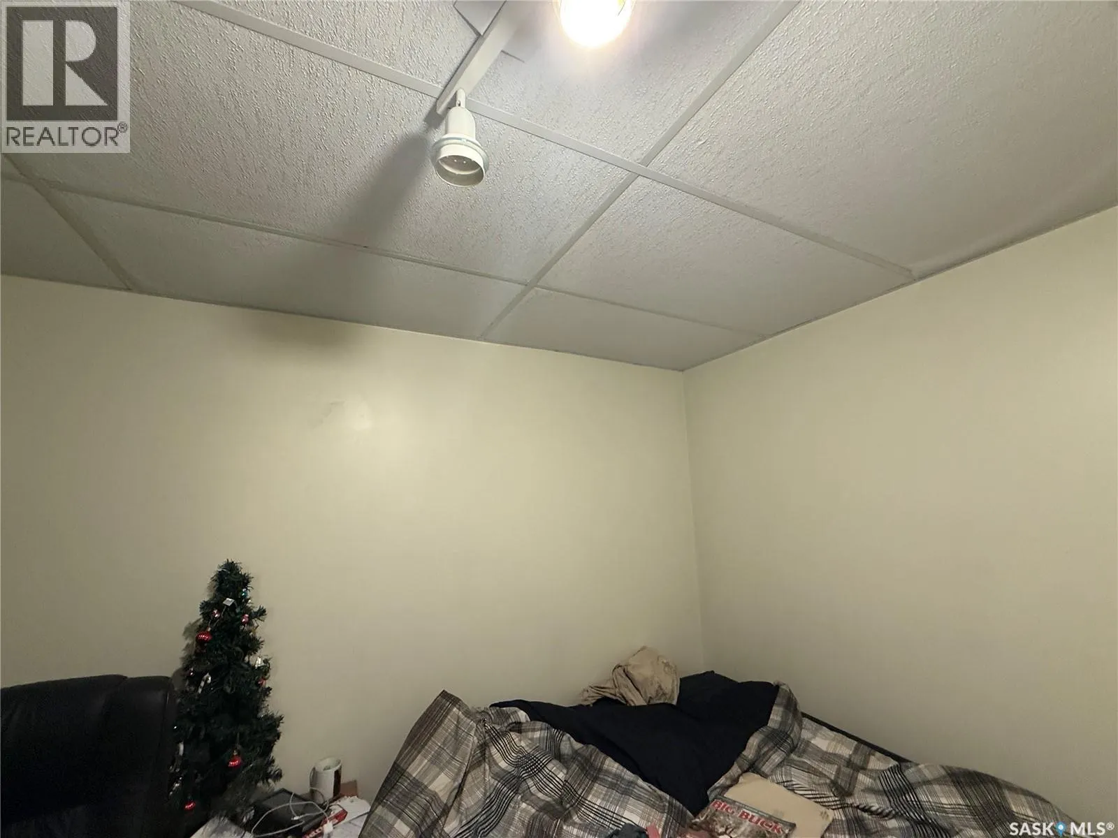 634 3rd STREET