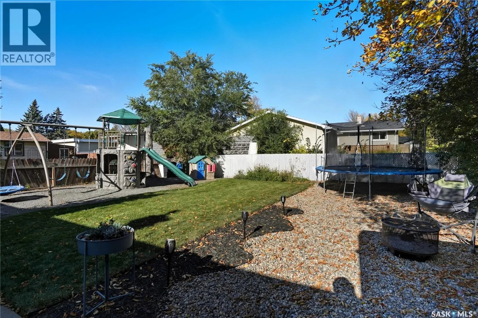10 Milford CRESCENT