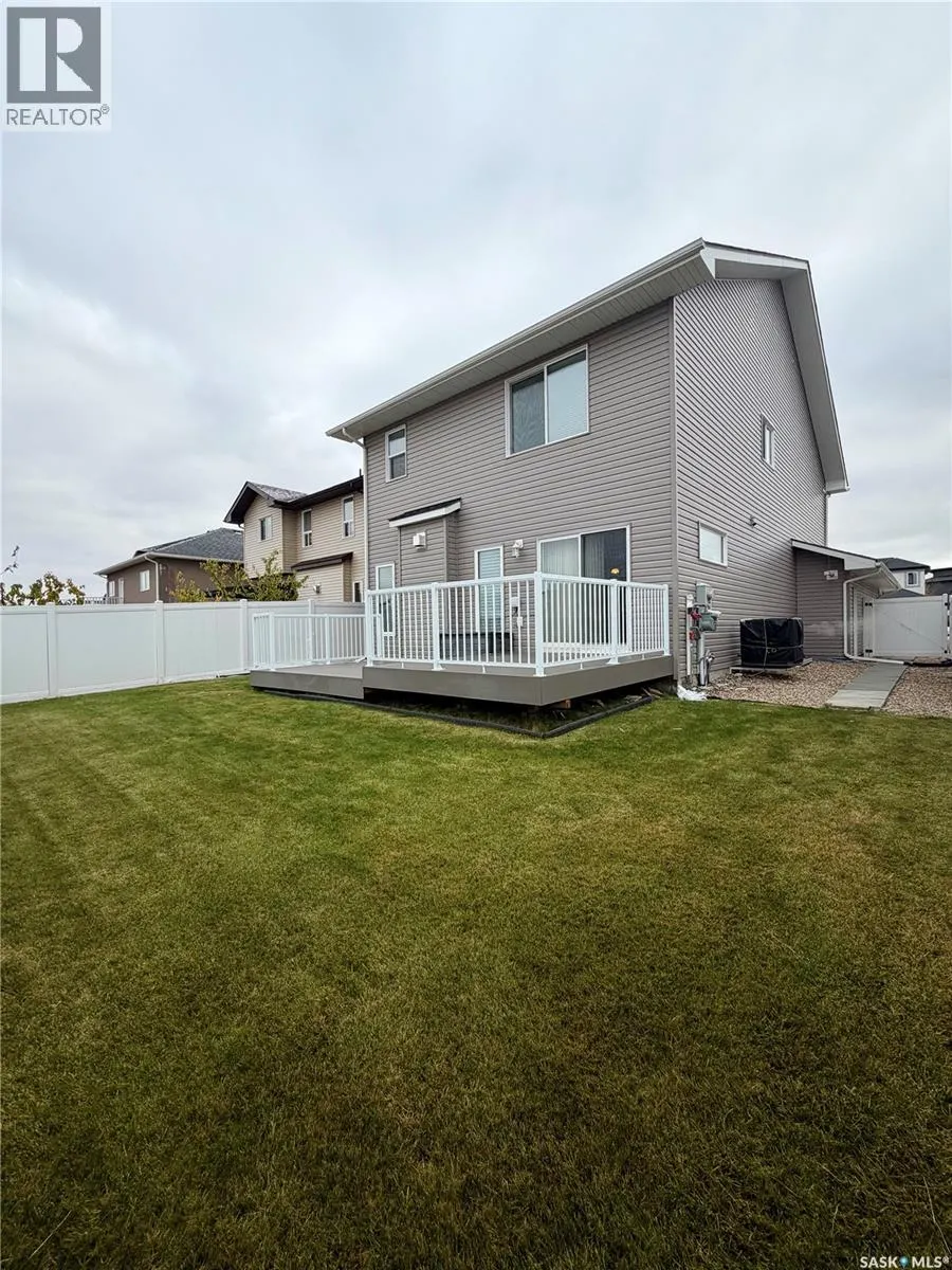 423 Flynn LANE