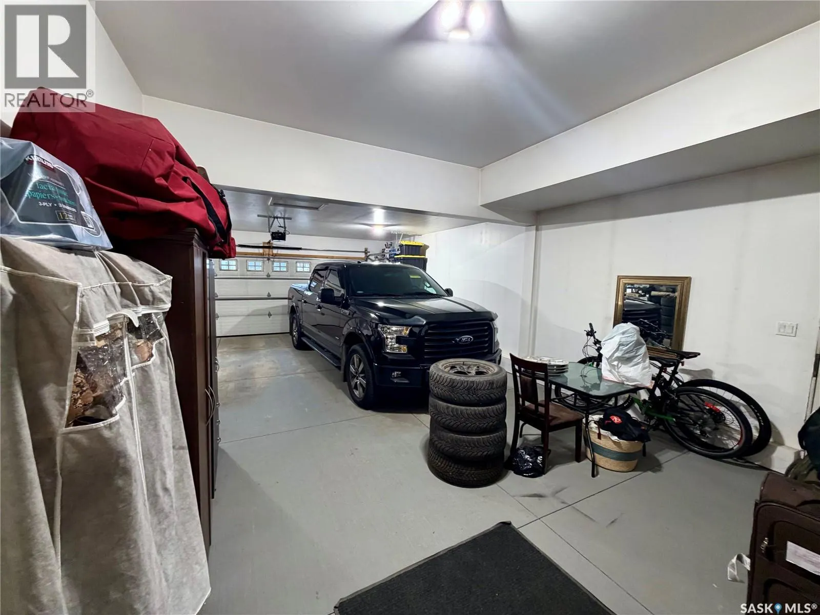 423 Flynn LANE