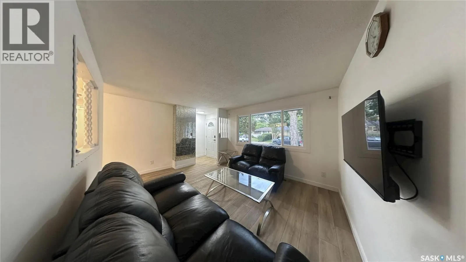 41 Cartier CRESCENT