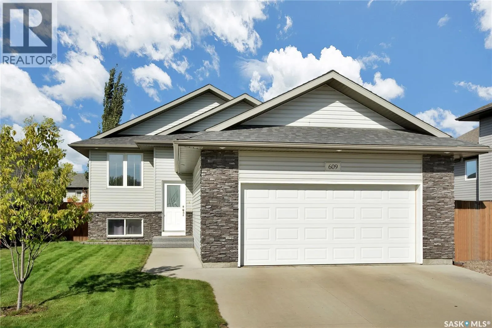 609 Reimer ROAD