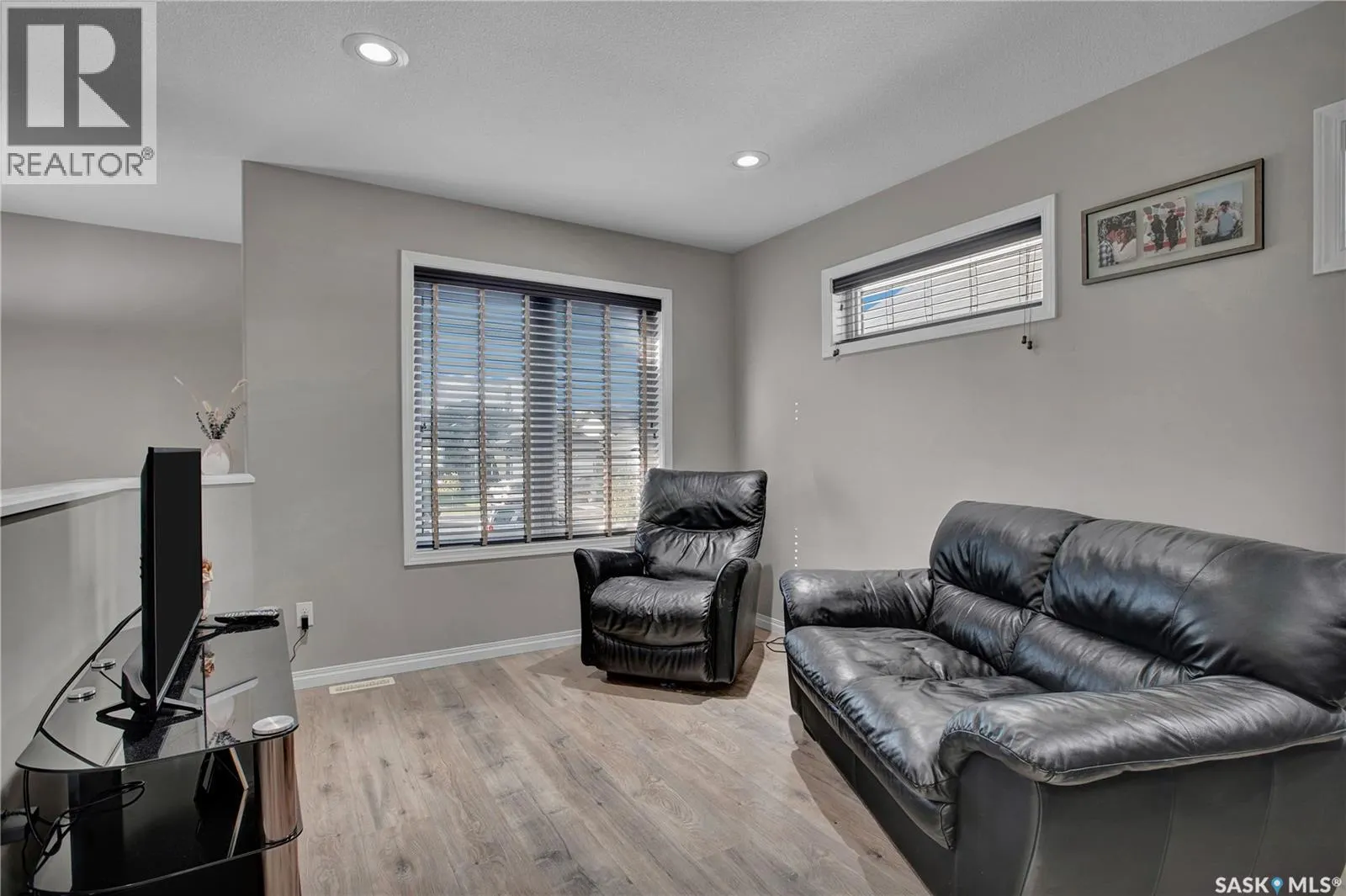 609 Reimer ROAD