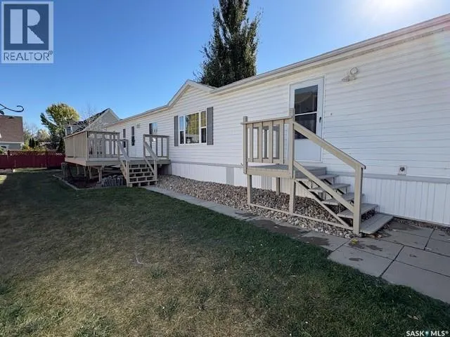 498 1ST STREET W