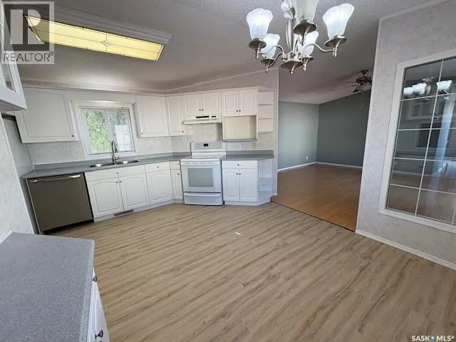 498 1ST STREET W