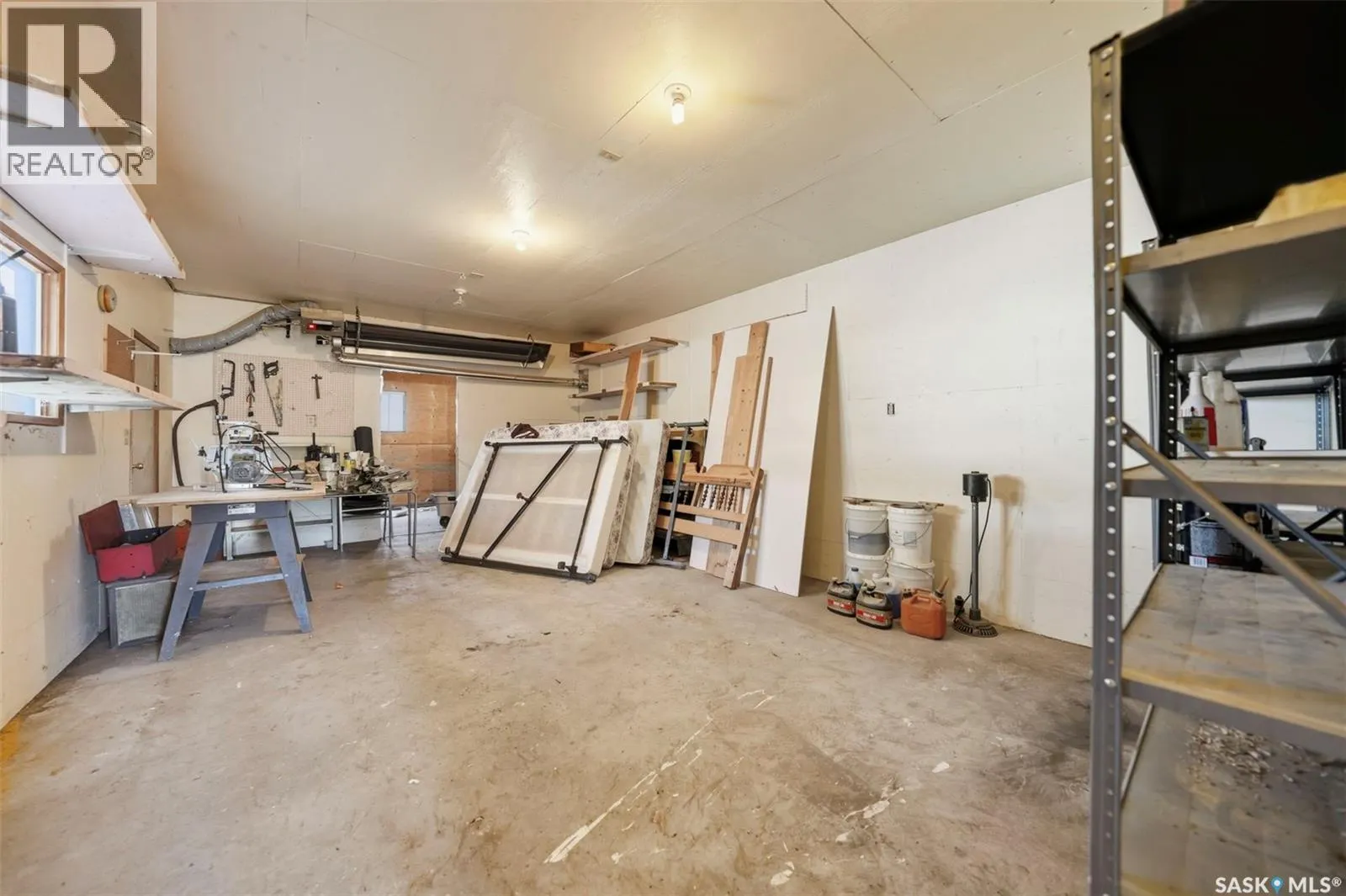 117 3rd STREET E
