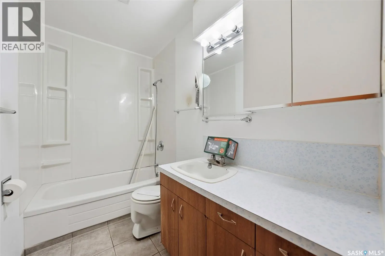 117 3rd STREET E