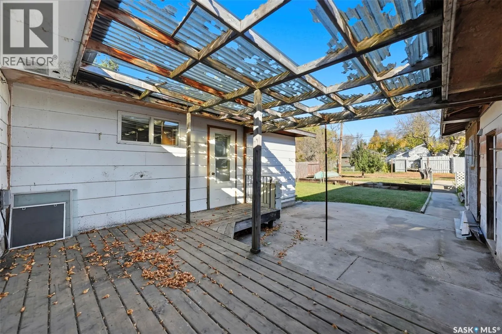 117 3rd STREET E