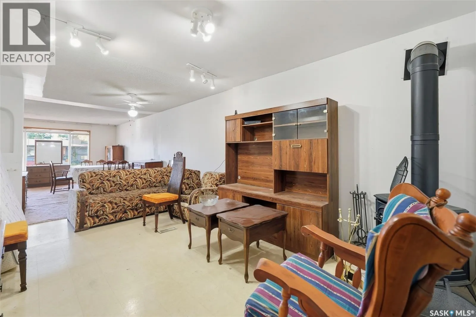 117 3rd STREET E