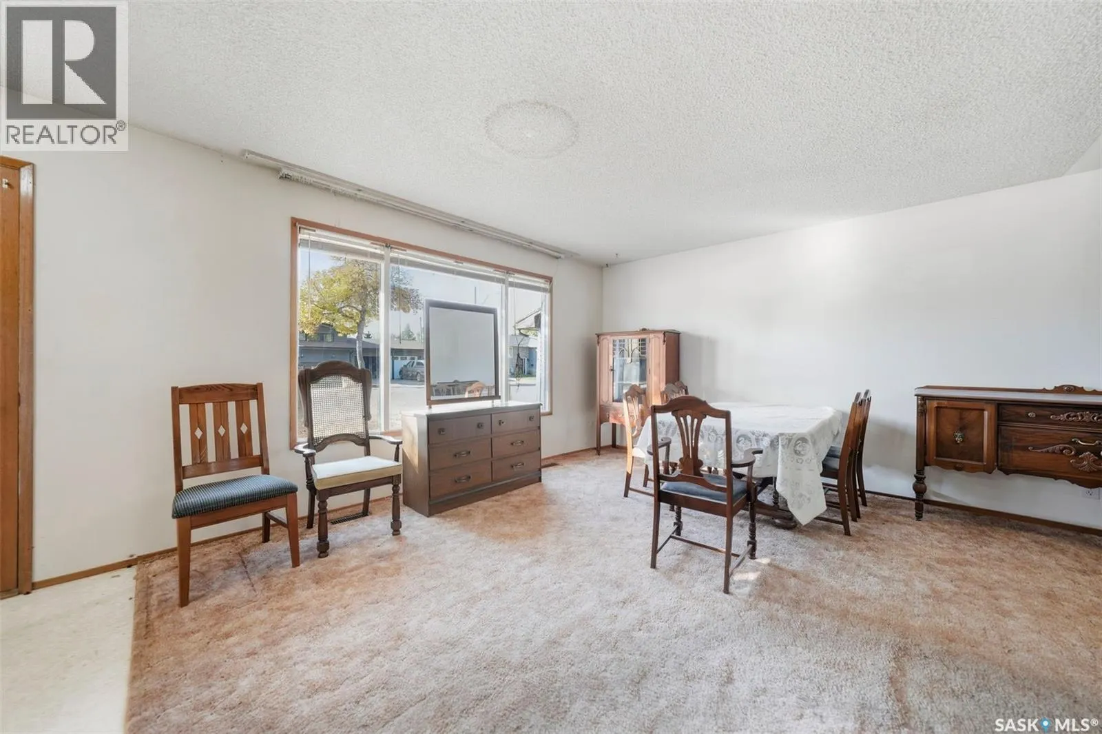 117 3rd STREET E