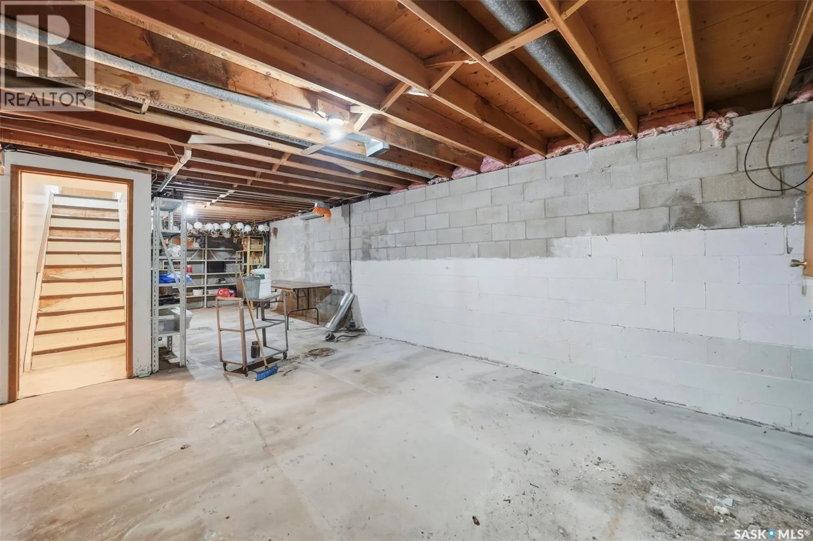 117 3rd STREET E