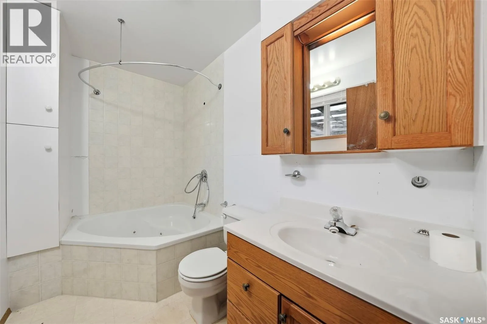 117 3rd STREET E