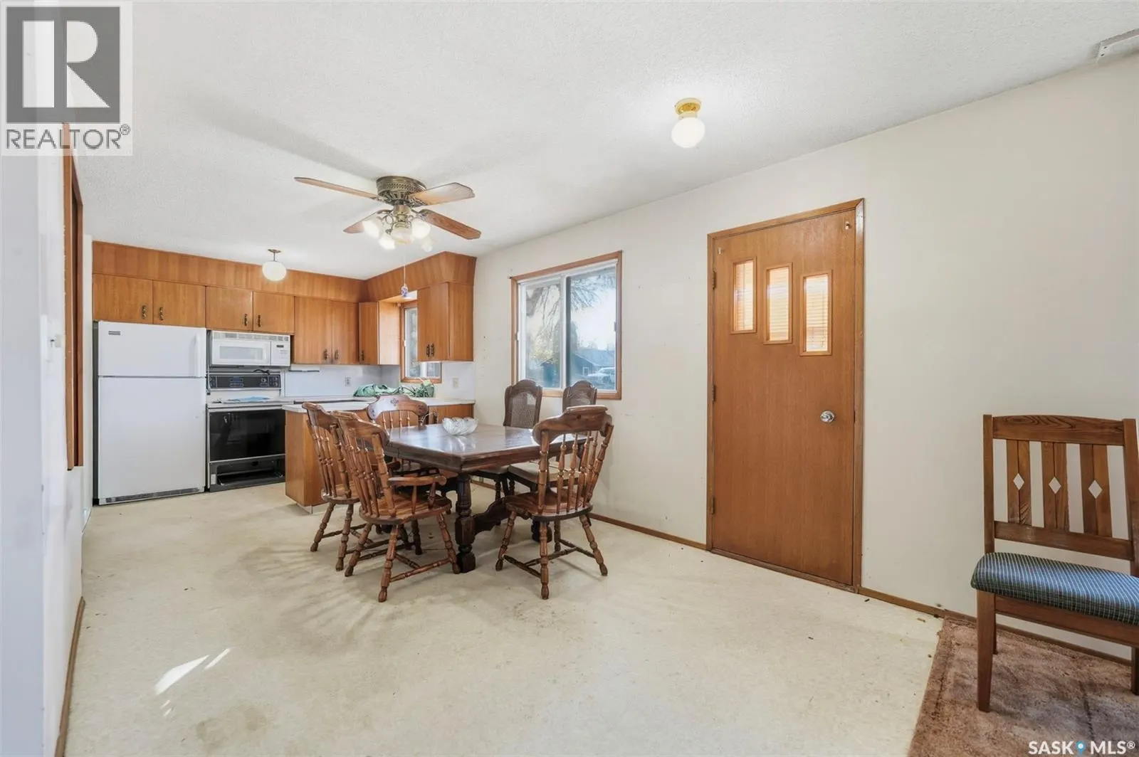 117 3rd STREET E