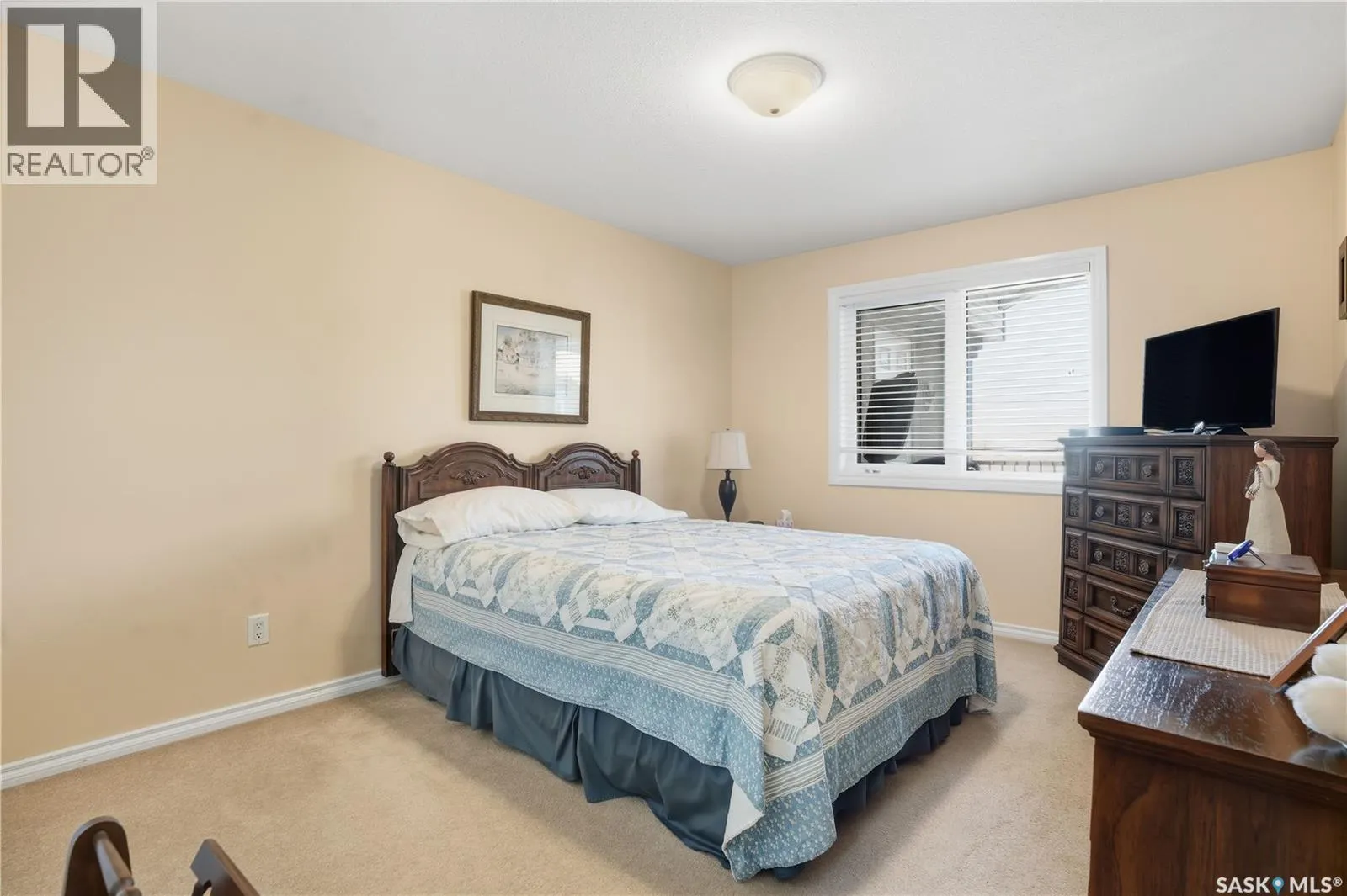 411 2909 Arens ROAD E