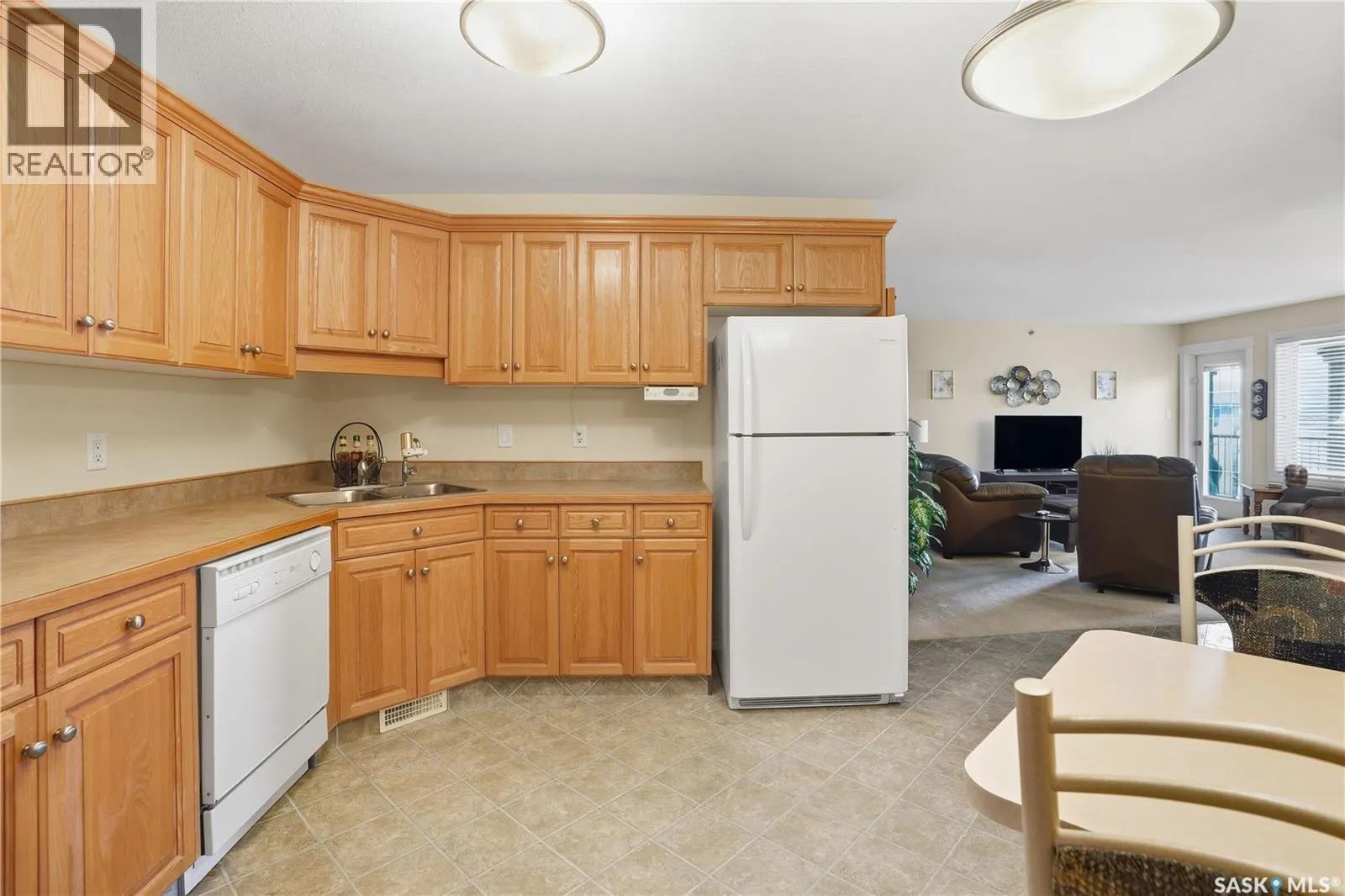 411 2909 Arens ROAD E