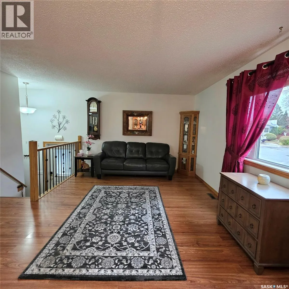 1596 McIntosh DRIVE