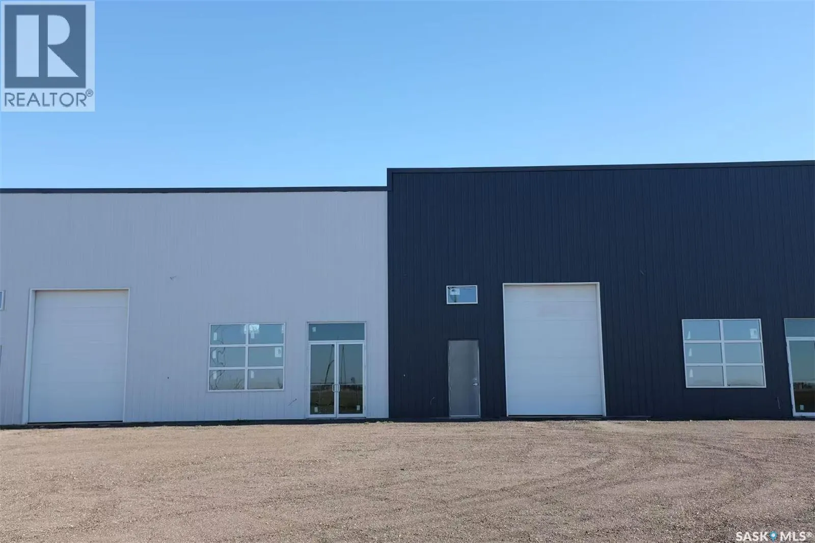 1 213 Service ROAD W