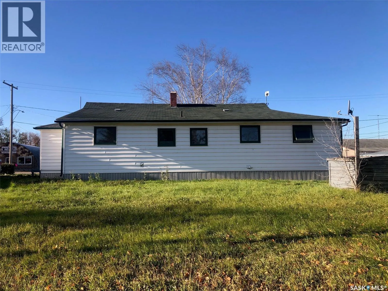 26 2nd AVENUE NE