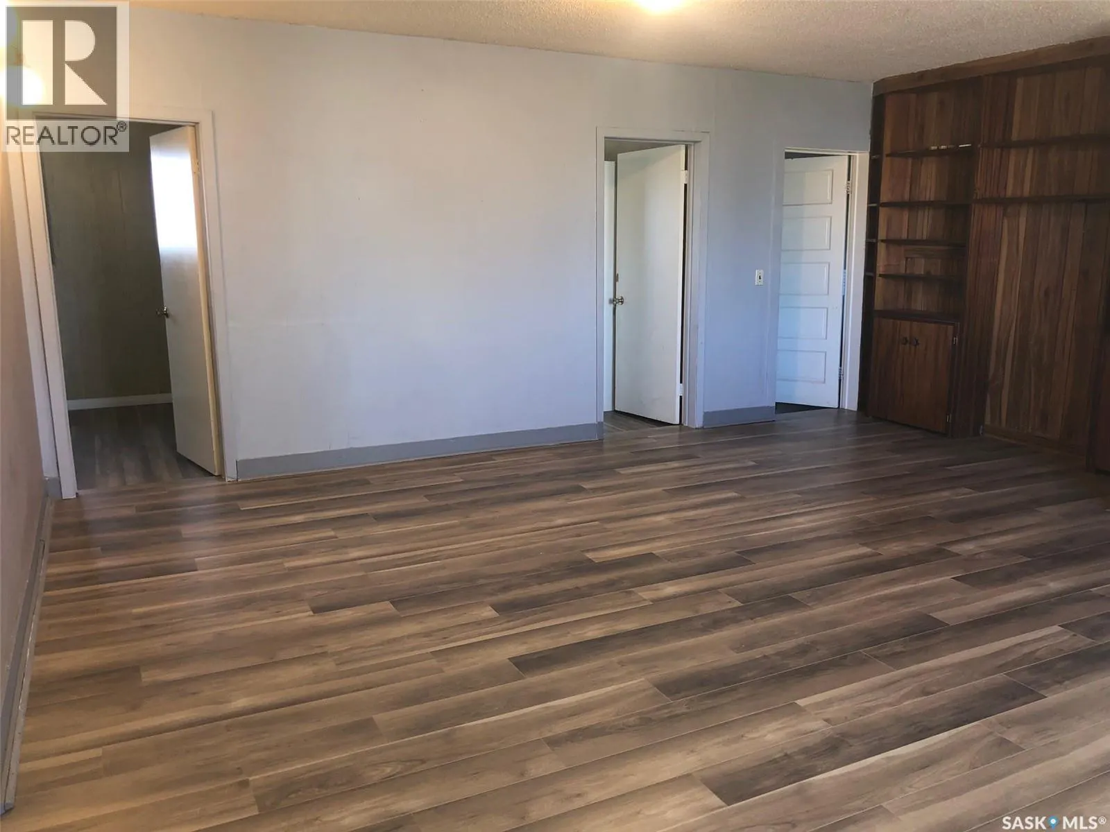 26 2nd AVENUE NE