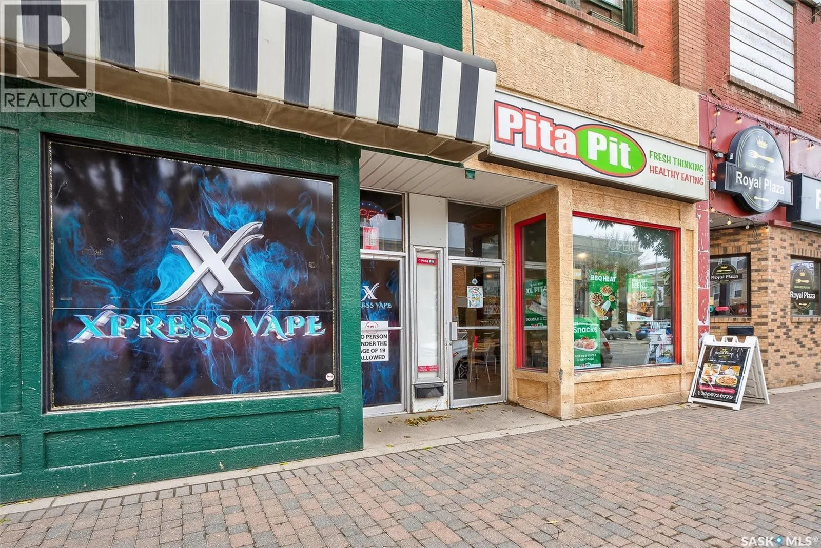 220-222 Main STREET N