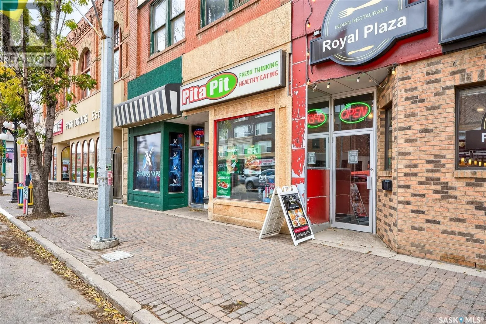 220-222 Main STREET N