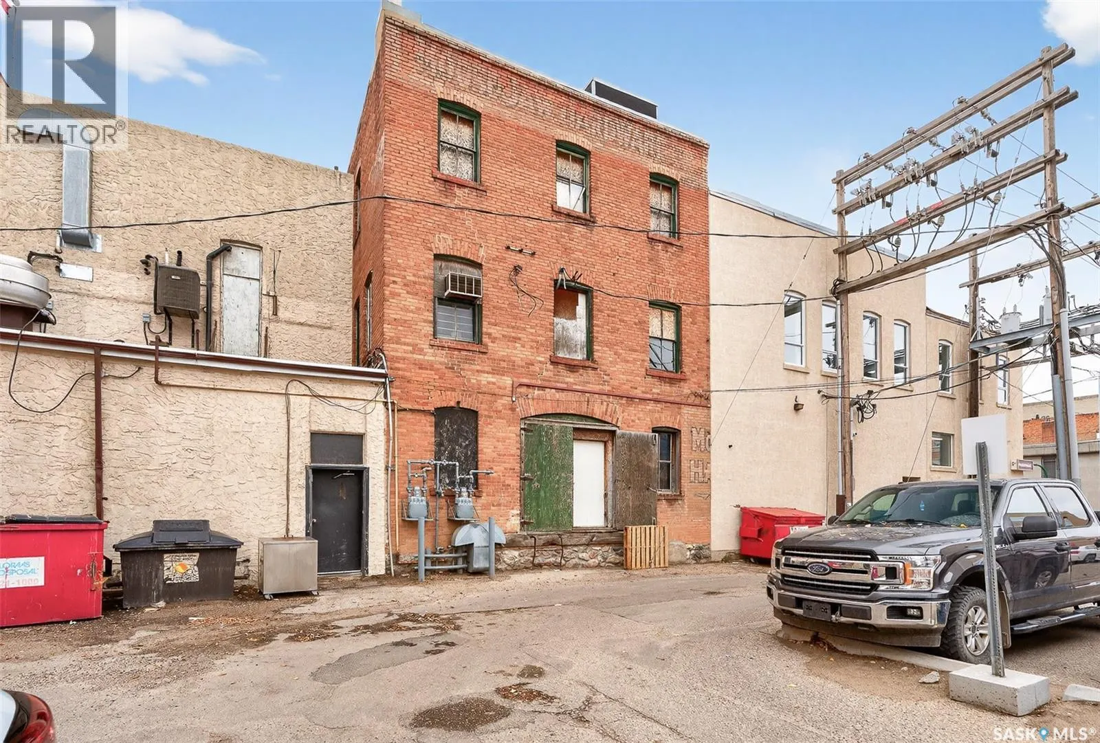 220-222 Main STREET N