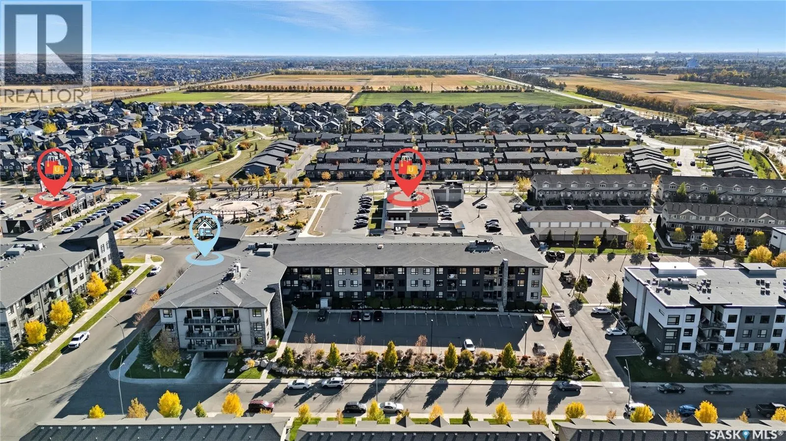 221 235 Evergreen SQUARE