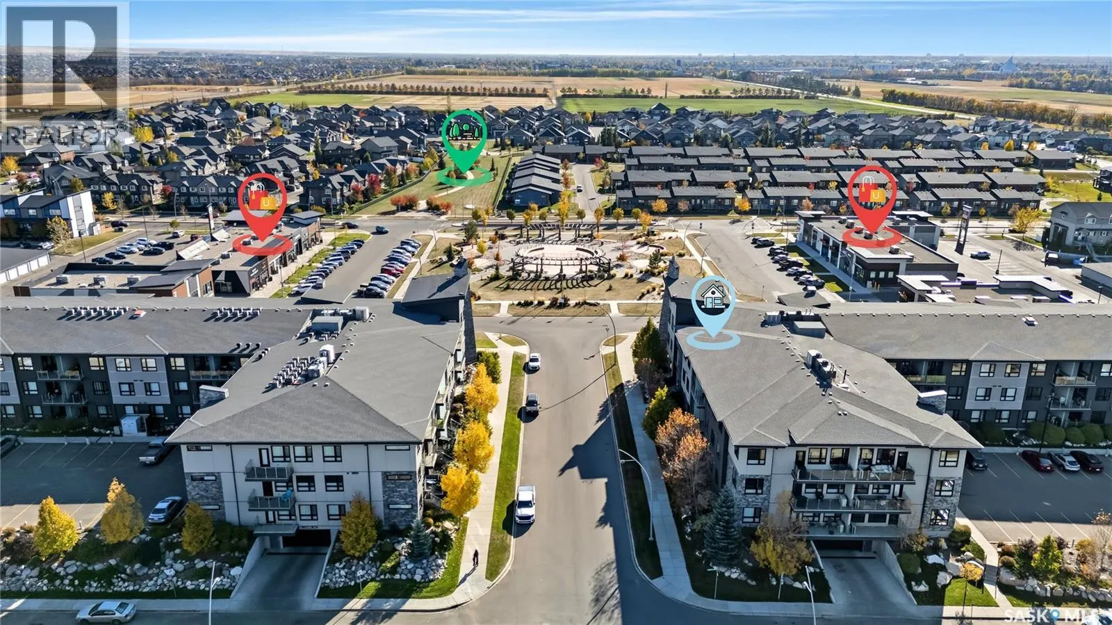 221 235 Evergreen SQUARE