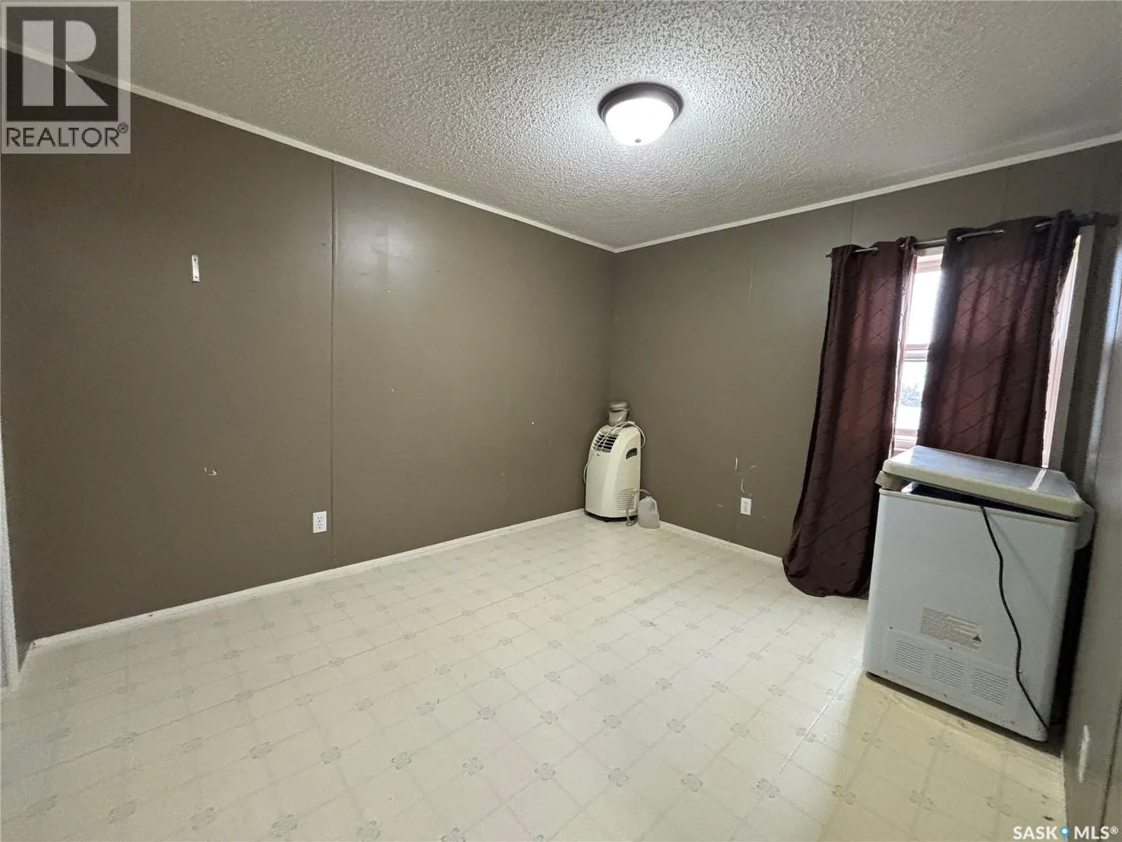 14 Cypress Mobile Home PARK