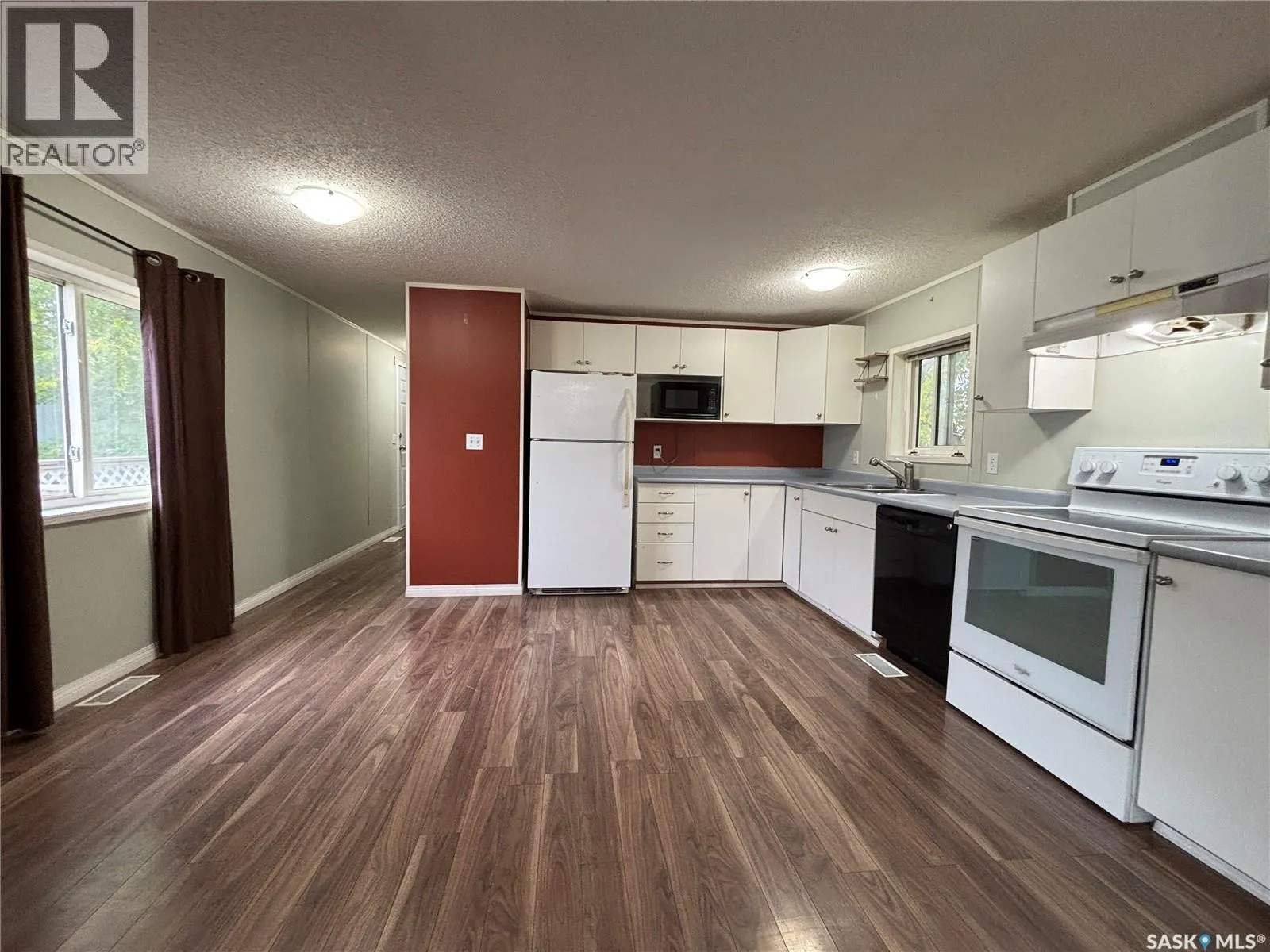 14 Cypress Mobile Home PARK
