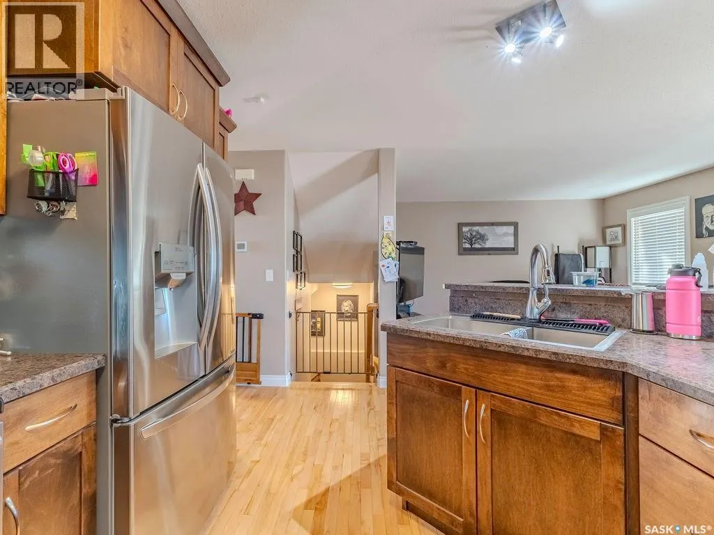 214 1st STREET S