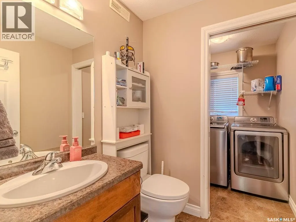 214 1st STREET S