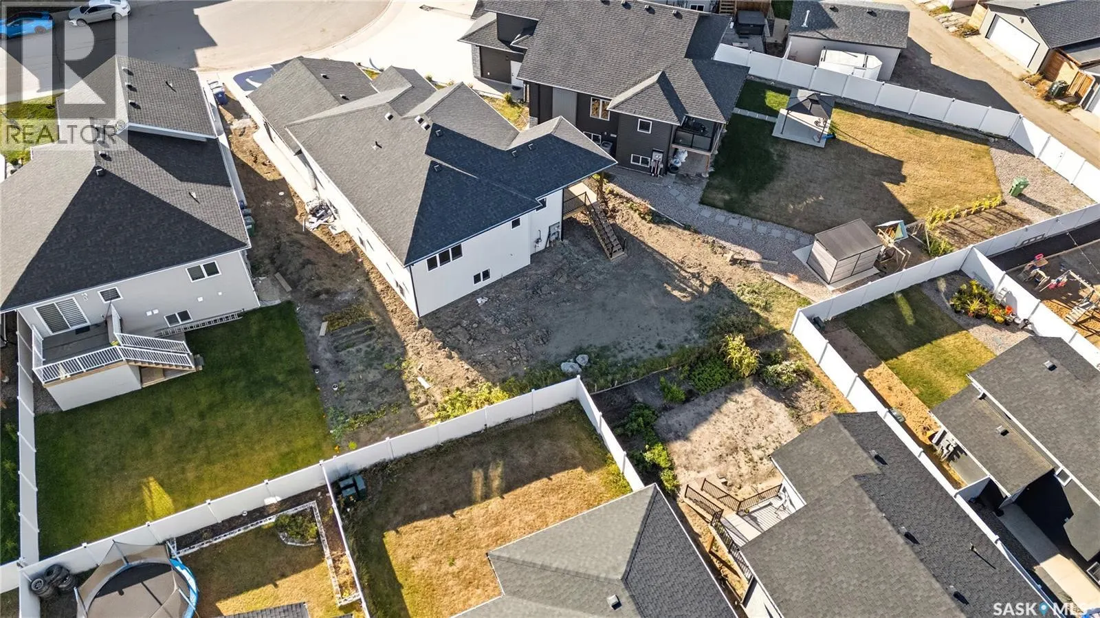 738 Bentley MANOR