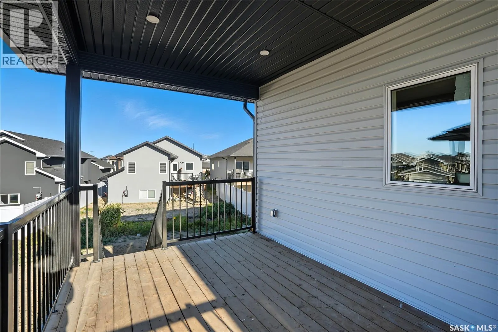 738 Bentley MANOR
