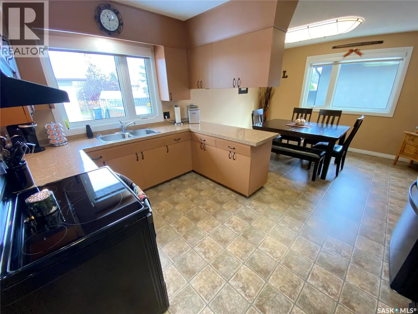96 Dalewood CRESCENT