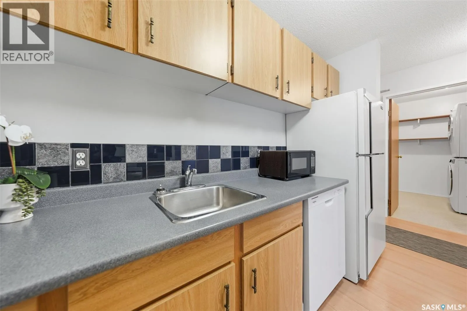 1034 425 115th STREET E