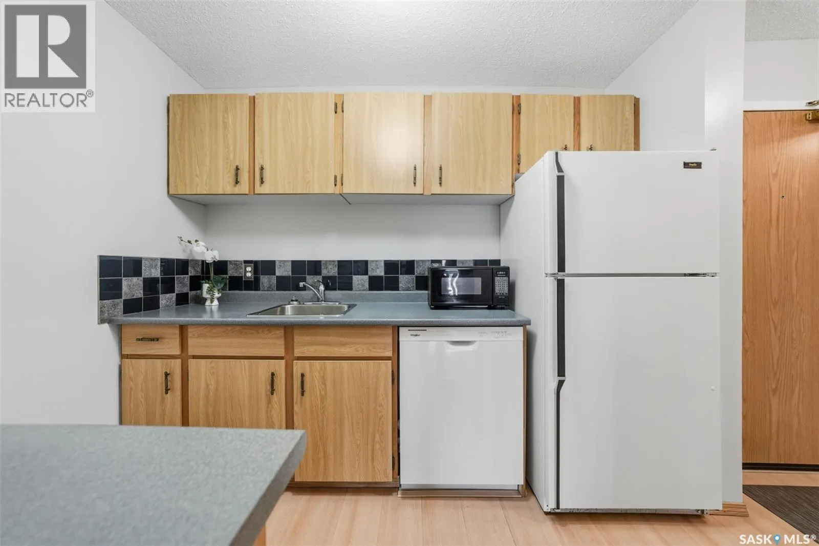 1034 425 115th STREET E