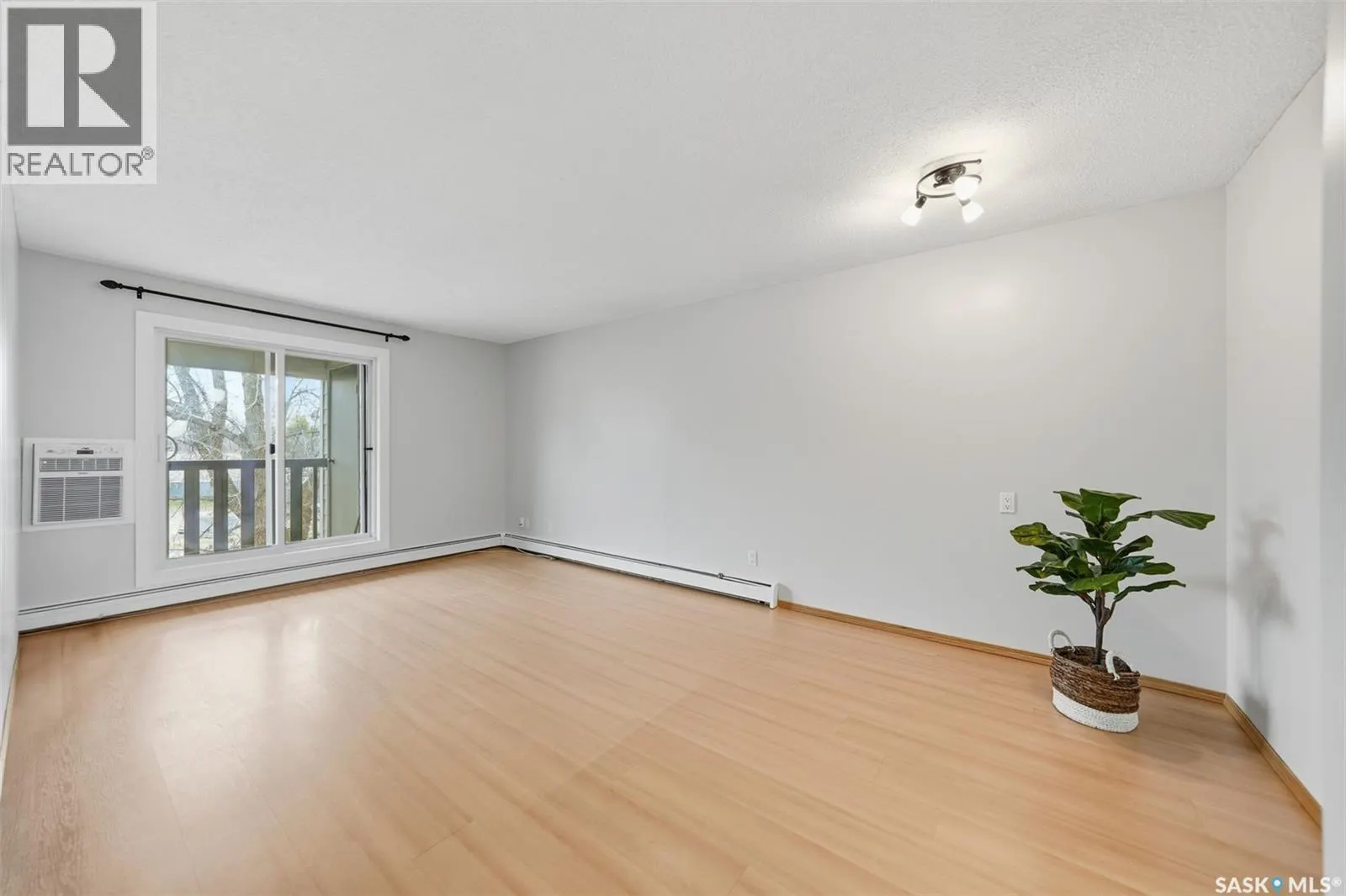 1034 425 115th STREET E
