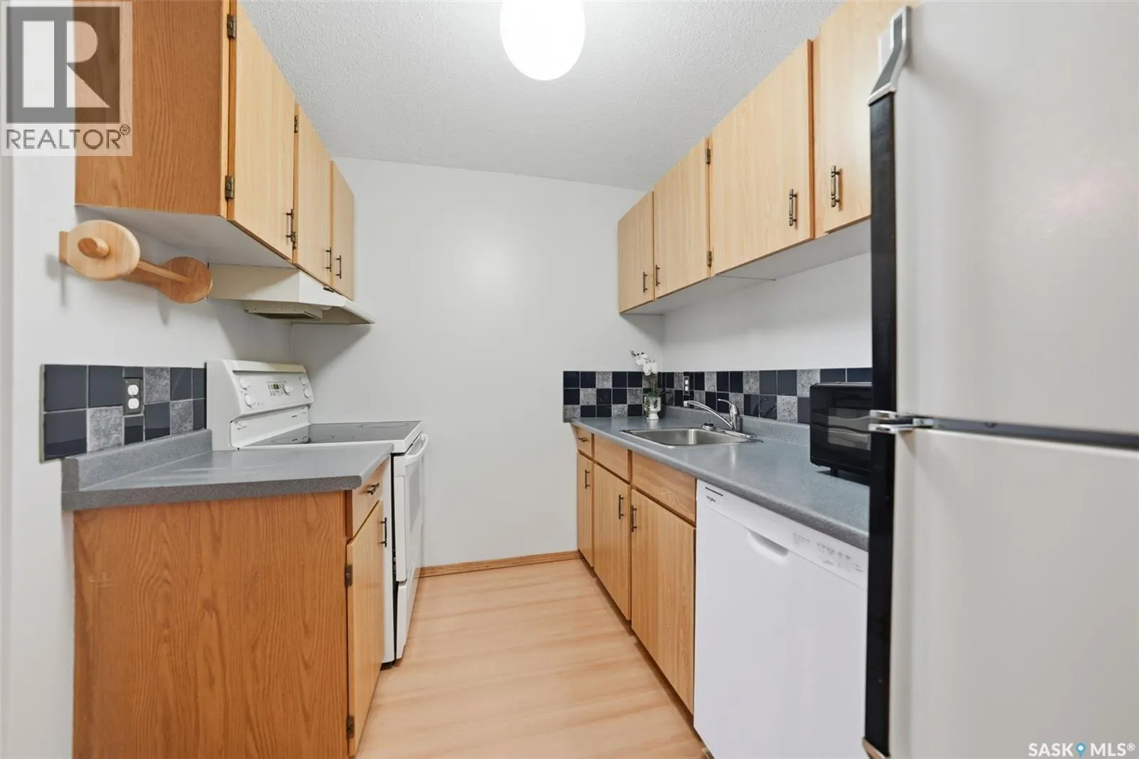 1034 425 115th STREET E