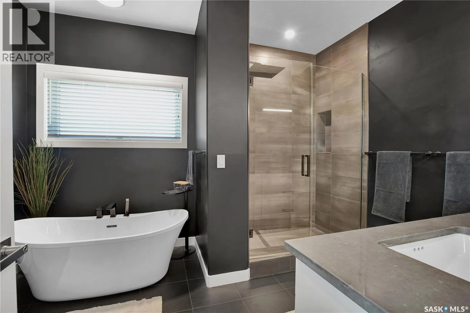 76 Grandview TRAIL