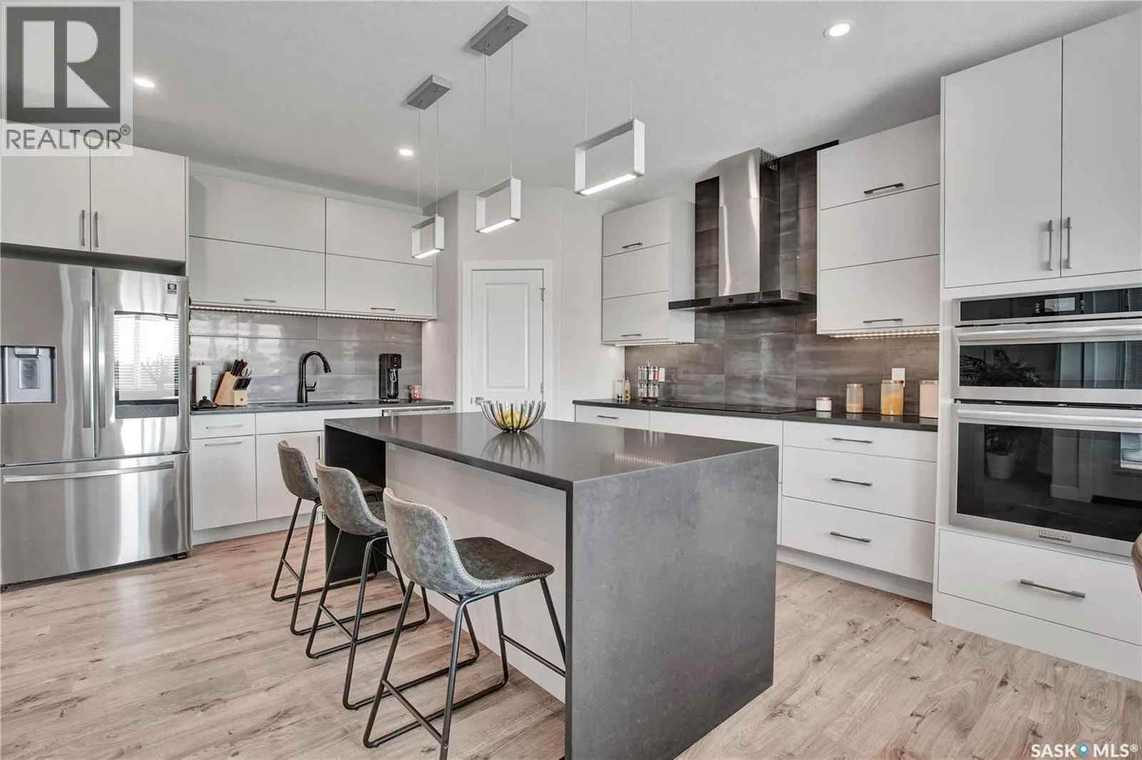 76 Grandview TRAIL