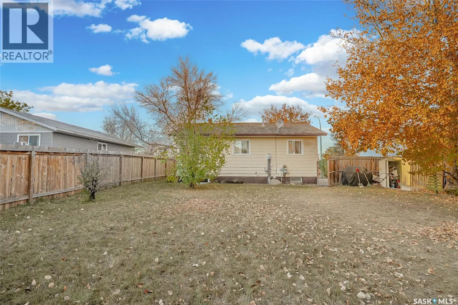 35 BERNARD CRESCENT