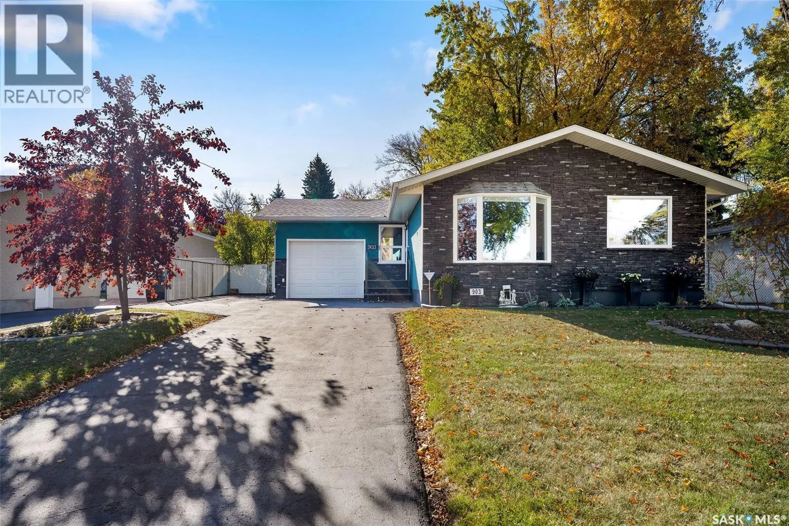 903 Branion DRIVE
