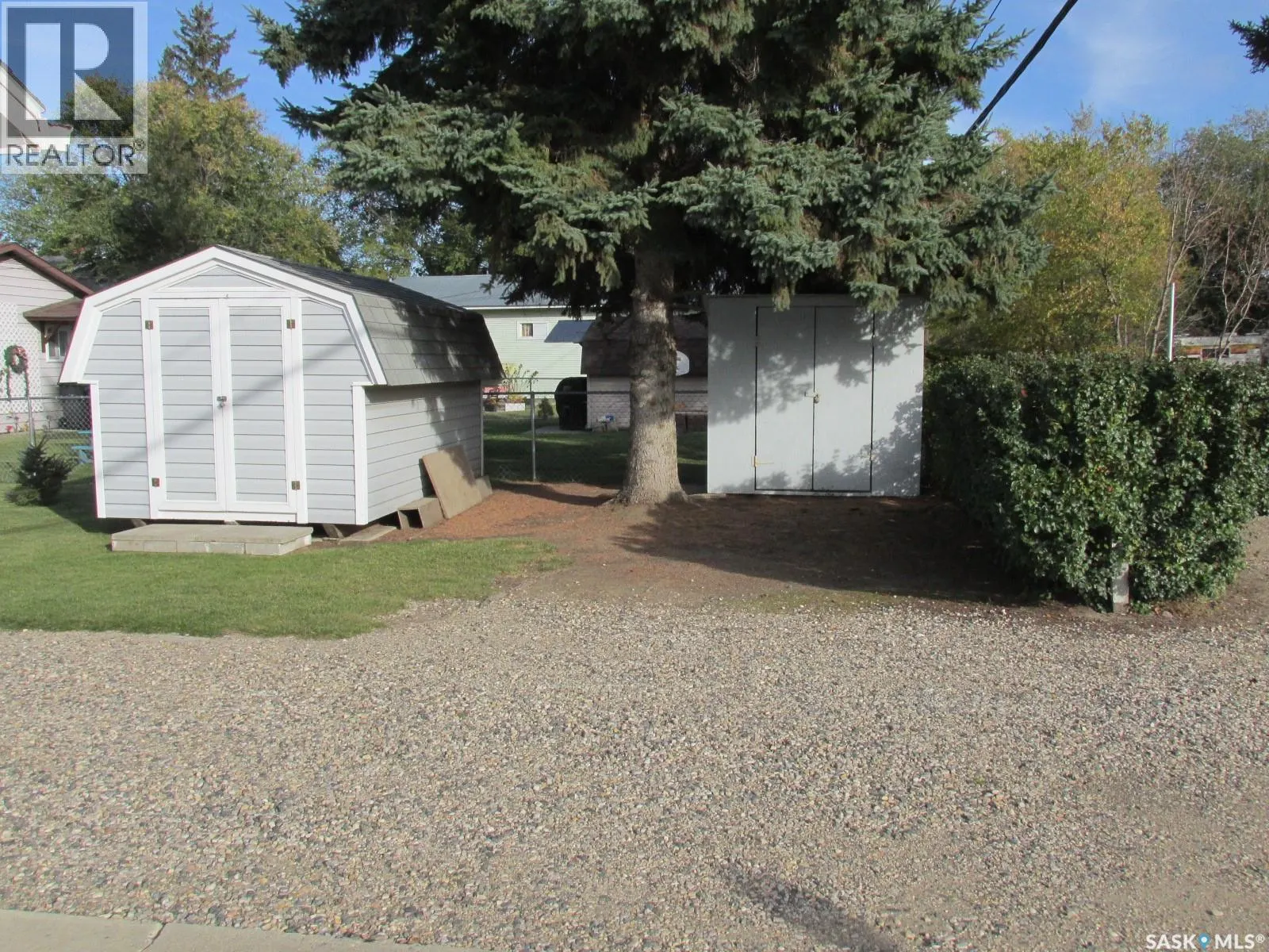 318 6th AVENUE W