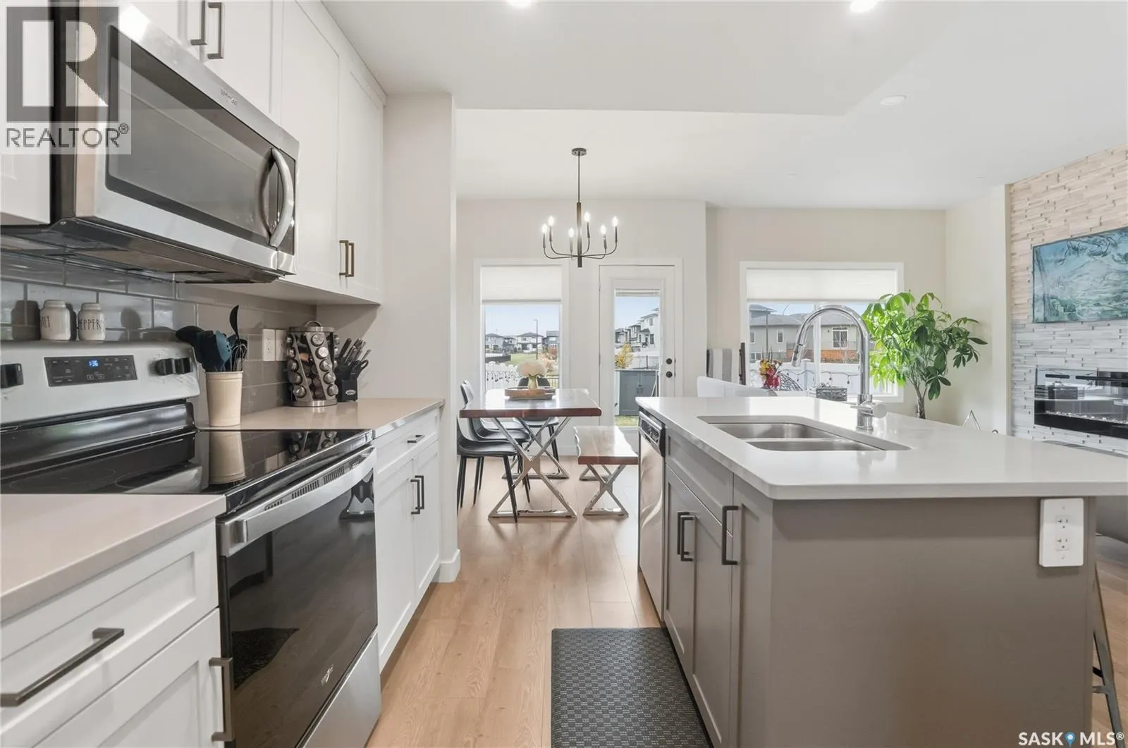 832 Brighton GATE