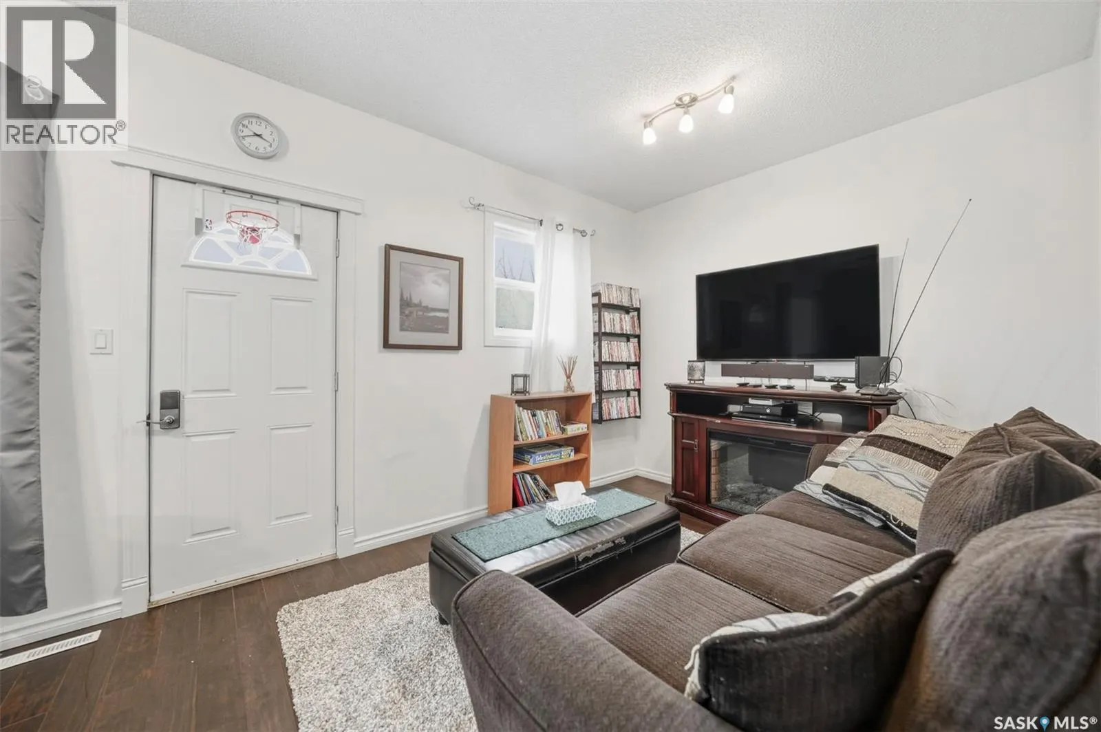 107b Jackson AVENUE