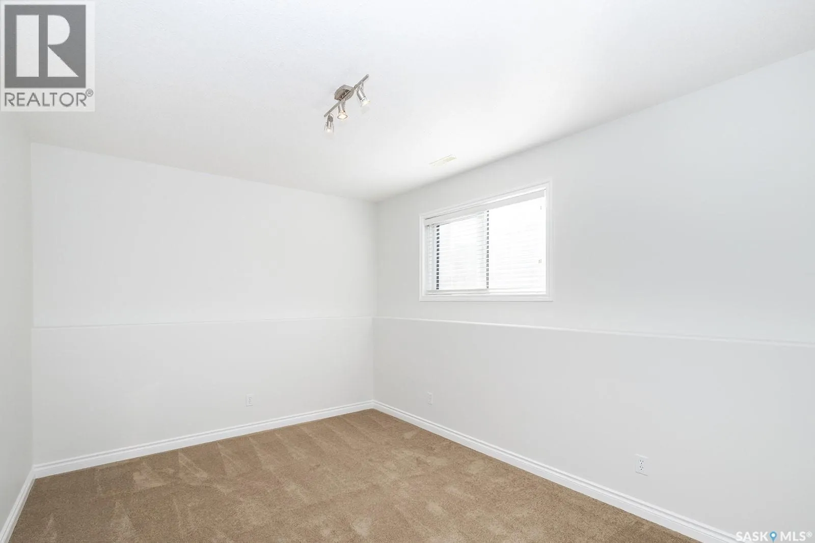 1427 Shepherd LANE
