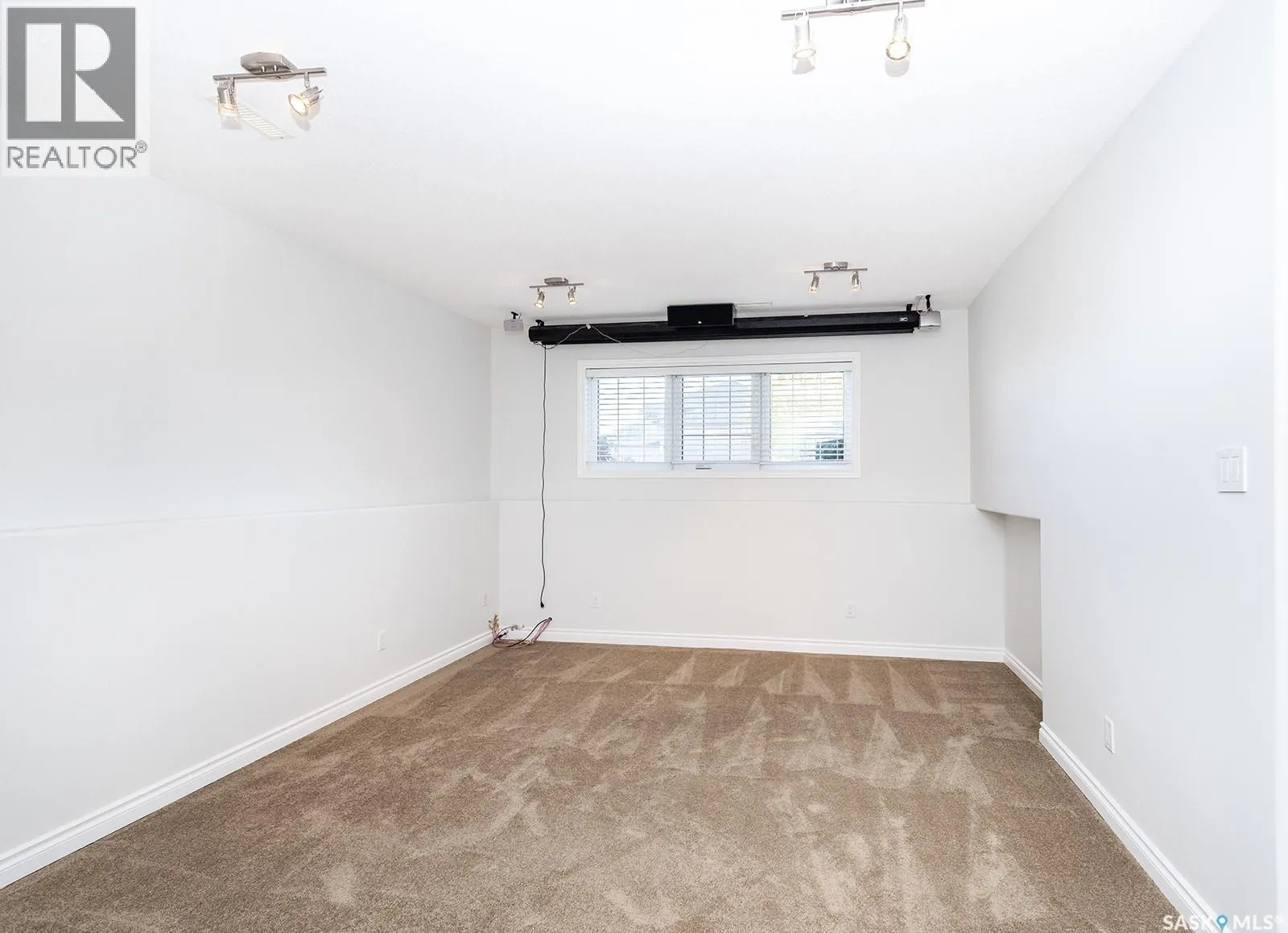 1427 Shepherd LANE