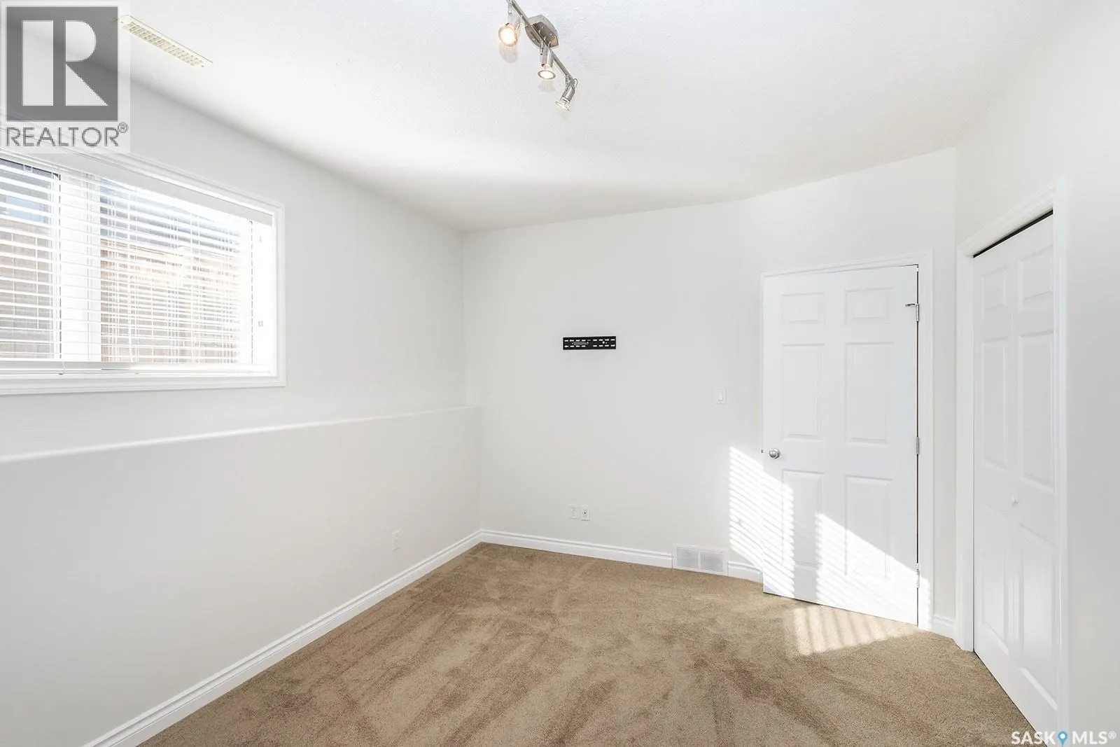 1427 Shepherd LANE